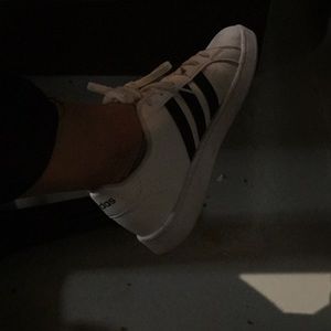 Meet your Posher, Edith